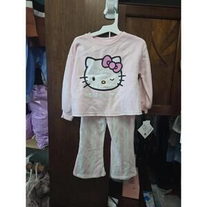 3t brand new hello, kitty outfit.Item 264